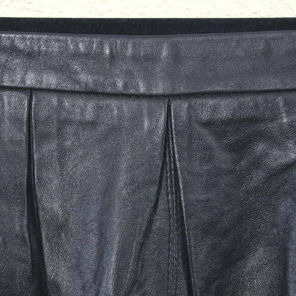 BCBGMaxAzria Women’s Leather Skirt Size Large Black Minimalist Luxe - Picture 6 of 15